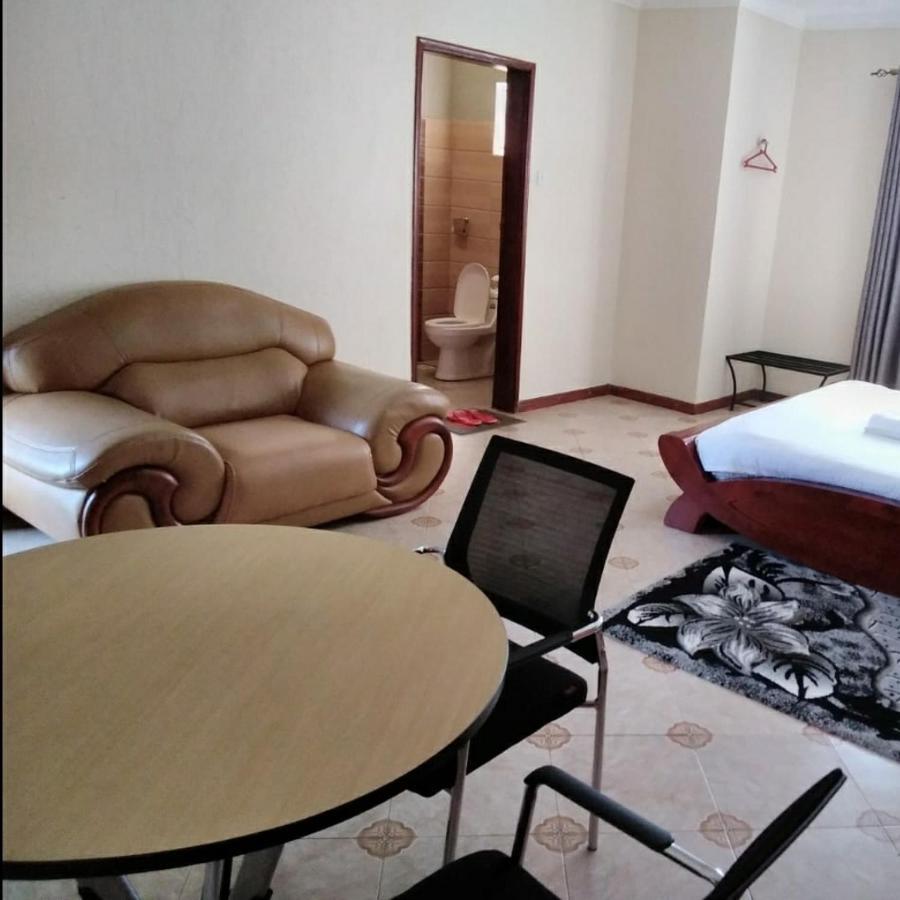 Migingo Suites Entebbe Exterior photo