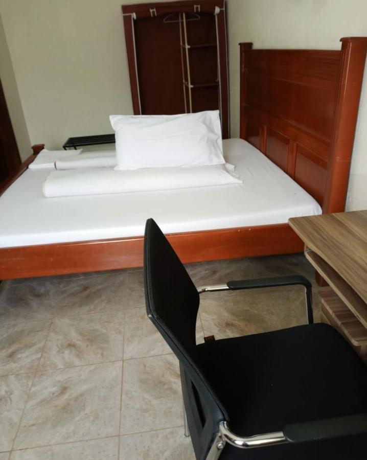 Migingo Suites Entebbe Exterior photo