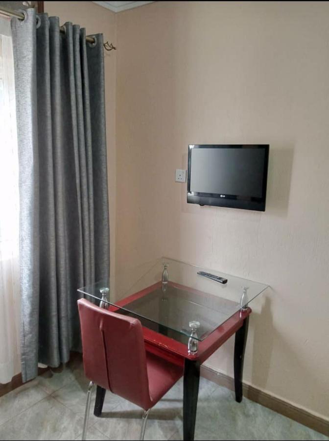Migingo Suites Entebbe Exterior photo